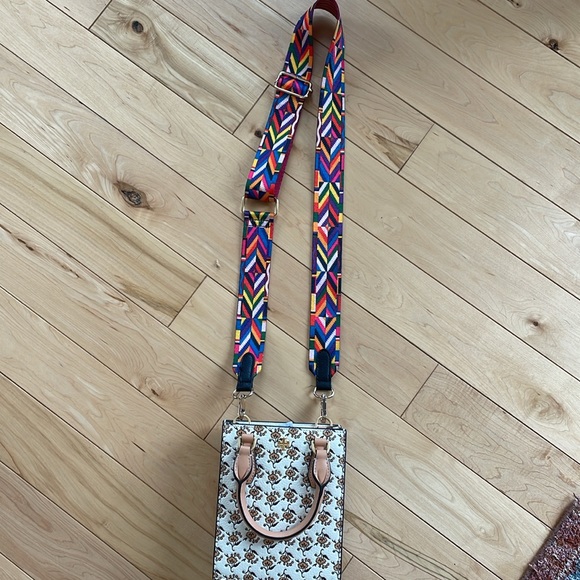 Guitar style Adjustable mixed color Wide adjustable crossbody strap - Picture 2 of 11